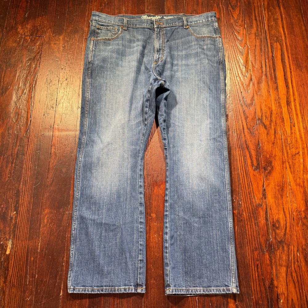 Wrangler Jeans Mens 40x32 Blue Retro Relaxed Bootcut Denim Western Cowboy
